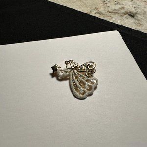 Signed Danecraft Flying Angel Rhinestone Gold Tone / Glitter Pin Brooch